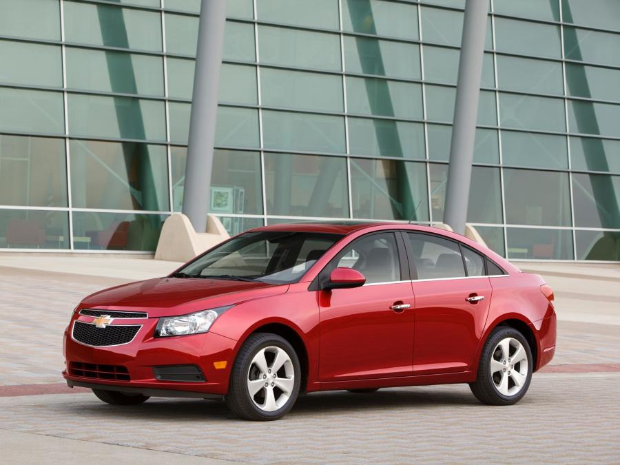  Chevrolet Cruze 2010 года  (US) (фото 14 из 16)